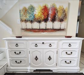 SOLID WOOD DRESSER EXCELLENT CONDITION DELIVERY AVAILABLE