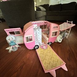 Na! Na! Na! Surprise Dolls Camper with Dolls – Great Condition!