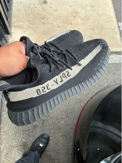 Yeezy 350 v2