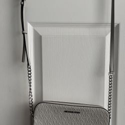 Michael Kors Crossbody Bag