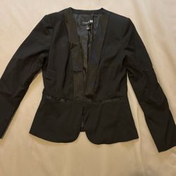 Women’s Blazer Size M