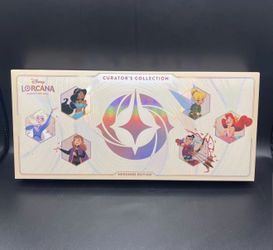 DISNEY LORCANA CURATOR’S COLLECTION: HEROINES EDITION IN HAND Sealed