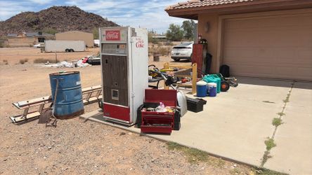 Lot cheap yard sale everything cheap