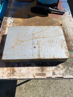 Metal container with hardware