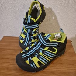 Toddler Size 9/10 Sandals Summer Hiking Water Shoes In Excellent Used Condition ALERTS are Not Going Off But Will Check Regularly 