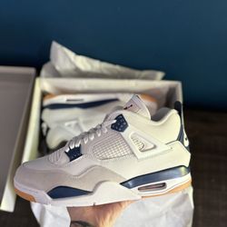 Air Jordan 4 Retro SB Navy Size 11.5