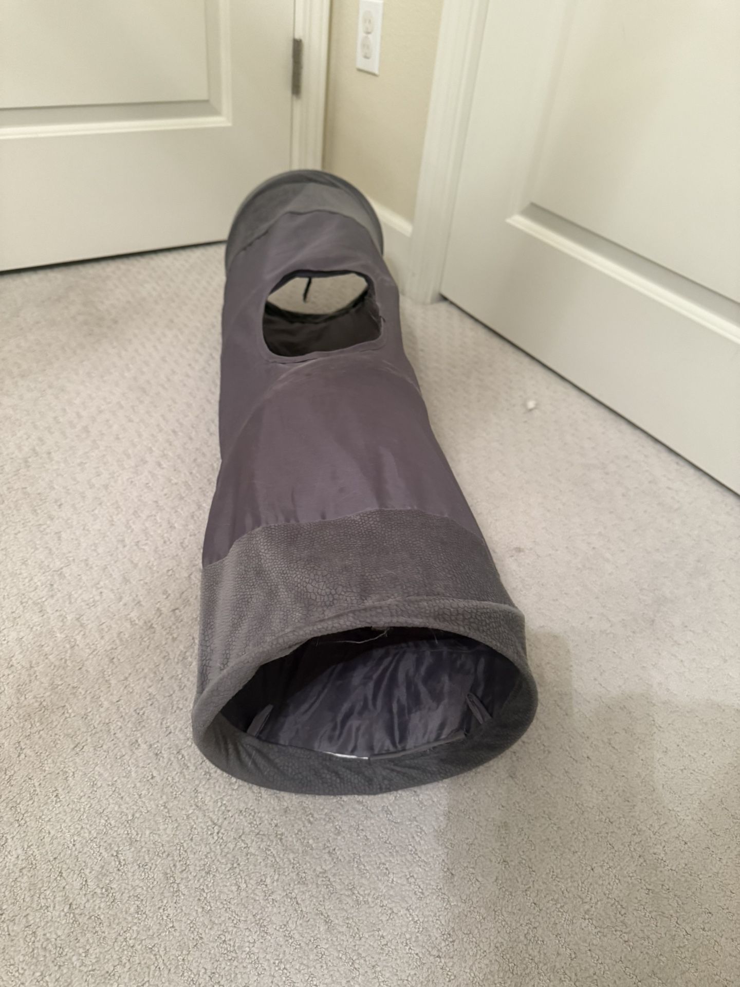 Free Cat Tunnel