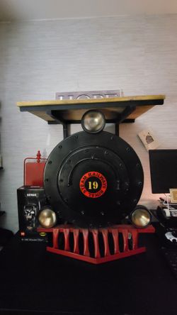 Front LOCOMOTIVE NIGHTSTAND
