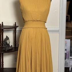 High Neck Solid Pleated Sleeveless Dress