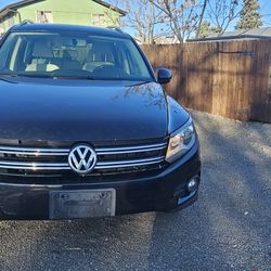 2012 Volkswagen Tiguan 2.0 Turbo All Wheel Driver 