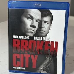 Broken City Blu-ray Russell Crowe & Mark Wahlberg Crime Thriller Great Condition
