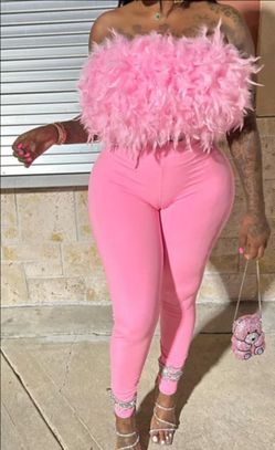 2pc Pink Leggings with Feathered Tube Top size XXL EQUALS SIZE 14-16 NWOT