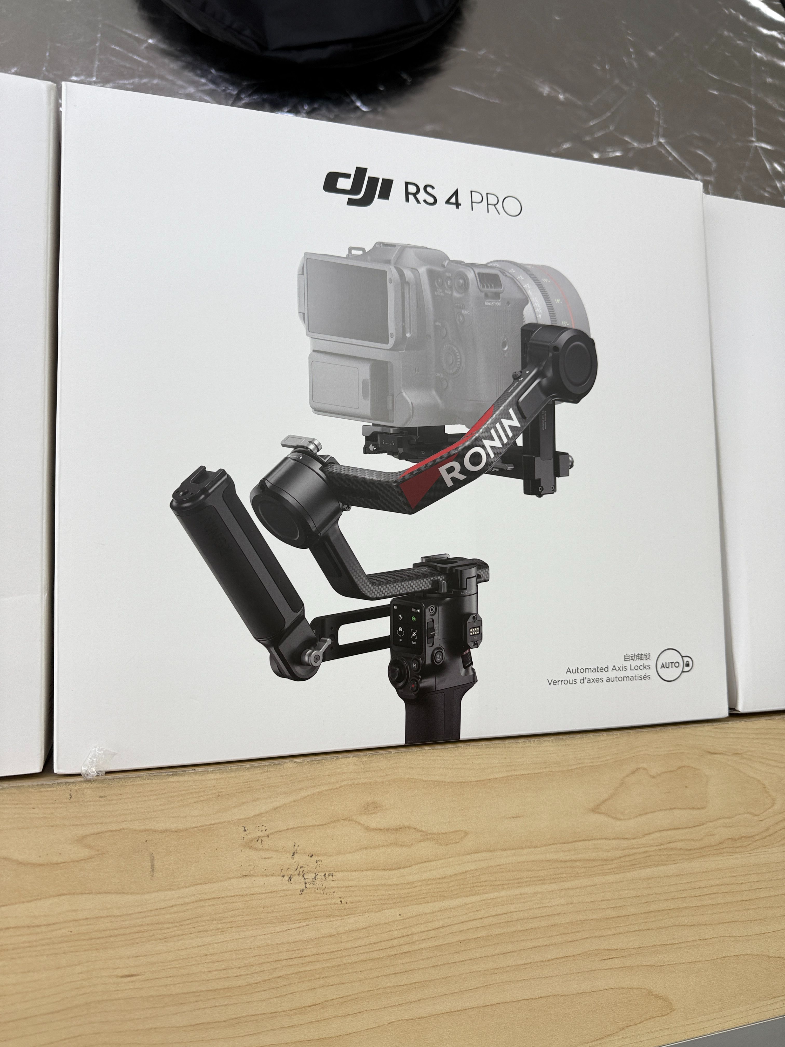 DJI RS 4 Pro Gimbal Stabilizer