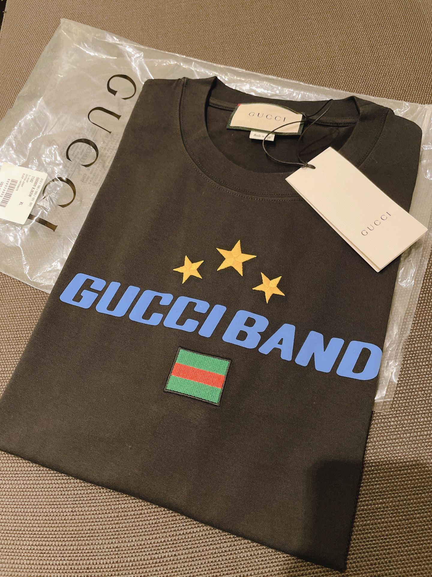 New- Gucci Men’s T-shirt ( Size M, XL)