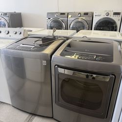 Lg Top load washer and gas dryer se