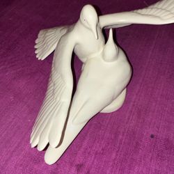 Vintage Porcelain Love Doves
