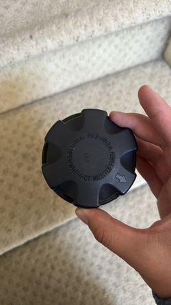 BMW 328i coolant reservoir cap