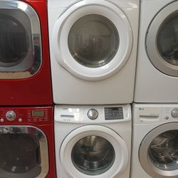 Samsung front load washer and Gas dryer Set, Side By Side or Stackaked. 