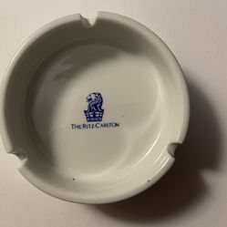The Ritz-Carlton Ashtray Hotel White/Blue