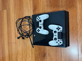Sony PlayStation 4 500GB + 2 Controllers & All Cables