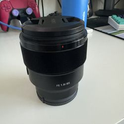 Sony 85mm 1.8 Prime Lens 
