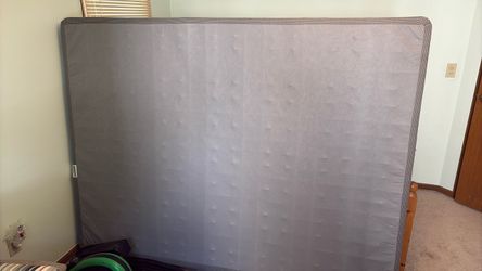 Box spring for queen mattress