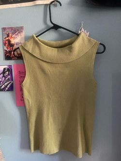 Green sleeveless top