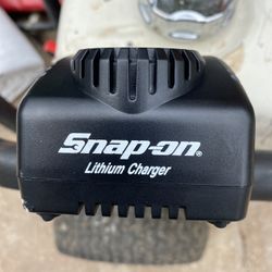 Snap On Charger 14.4v New 