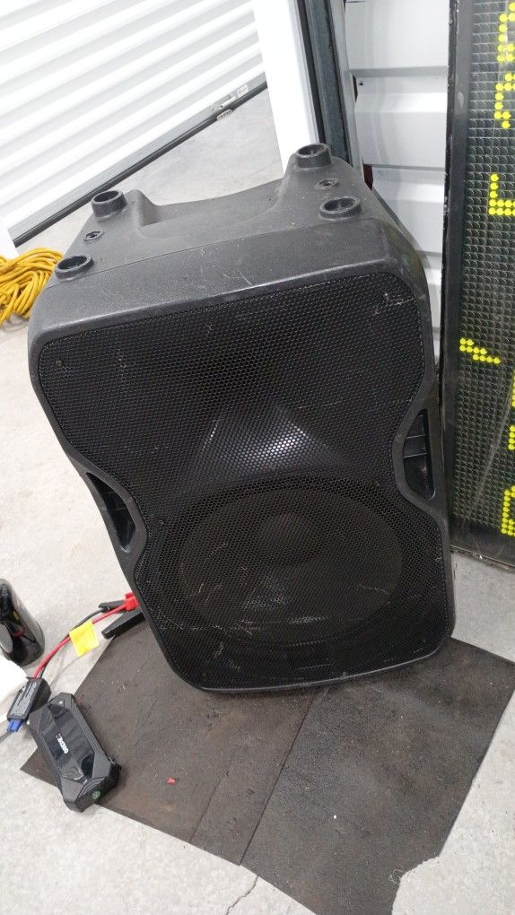 ***WOW 15 INCH POWERED SUBWOOFER BY ALTO ONLY $100 ***