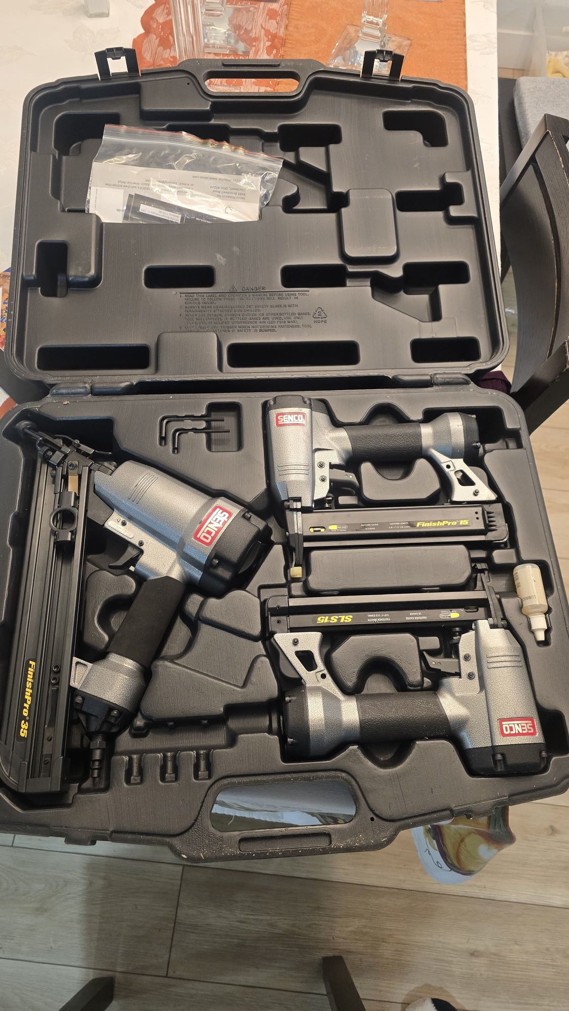 SENCO FINISH NAILER SET