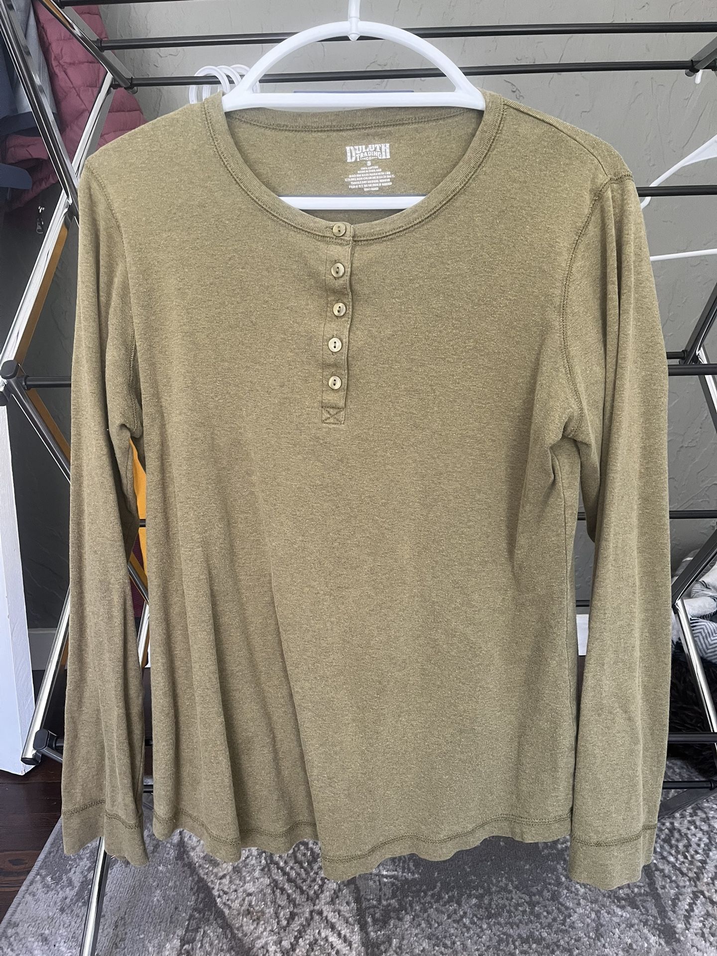 Duluth Trading Co Green Long Sleeve Henley Shirt
