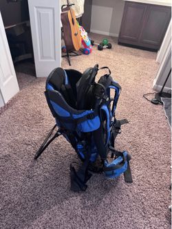 Baby hiking bag