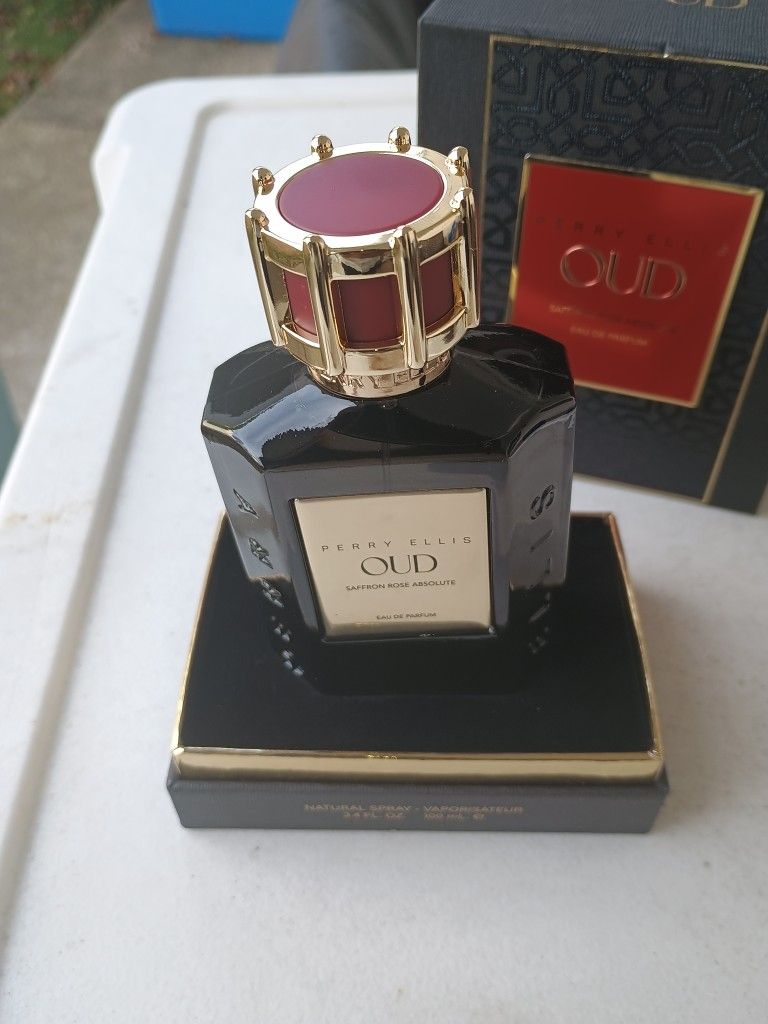 Perry Ellis Oud Saffron Rose Absolute 