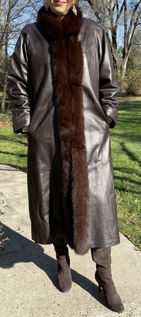 Women’s Leather Insulated Coat With Mink Trim