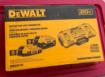 DeWALT battery and fast charger kit