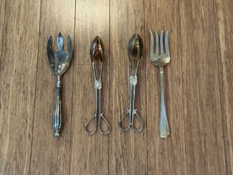 Vintage Utensil Set of 4