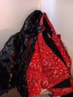 2 Men's Puffer Jackets Levi's And Buffalo 2XL