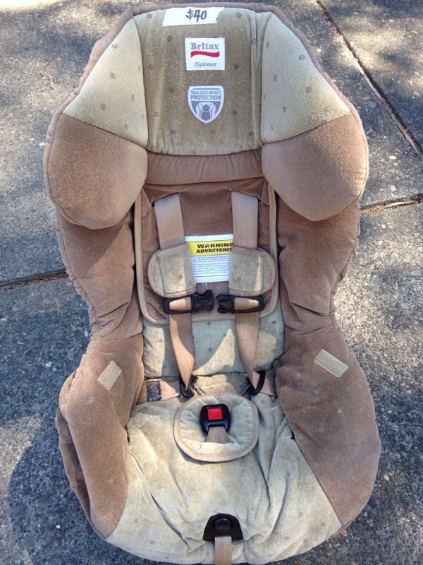 Britax Diplomat car seat, expiration date 8/2016