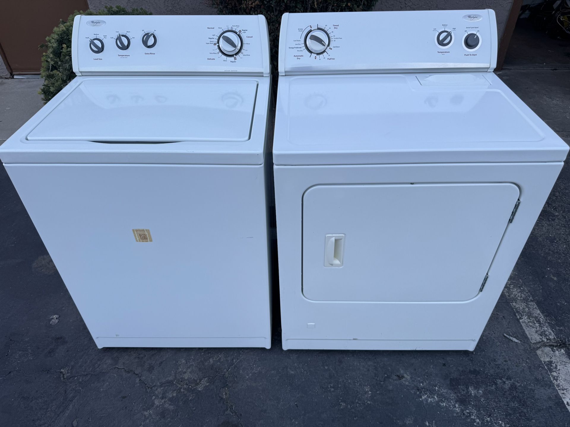 Whirlpool Set Washer & Gas Dryer