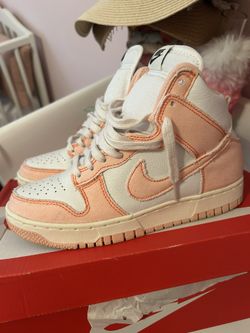 Women’s Nike Dunk Hi 1985