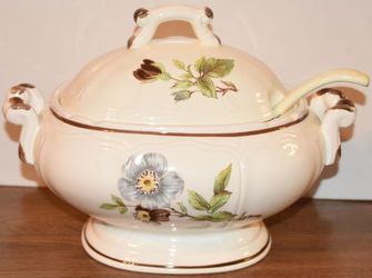 Vintage Tureen Apple Blossom