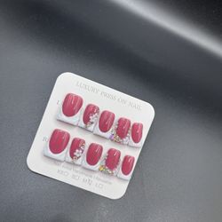 Luxury Press/glue On Nails 