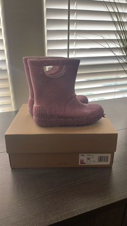 Ugg rain boots