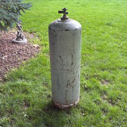 100 Pound Propane Tank