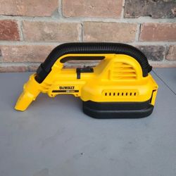 $100 PRECIO FIRME, NO MENOS 
Dewalt 20V MAX Cordless 1/2 Gal. Wet/Dry Portable Vacuum / Aspiradora (HERRAMIENTA SOLAMENTE)(NO BATERIA, NO CARGADOR)