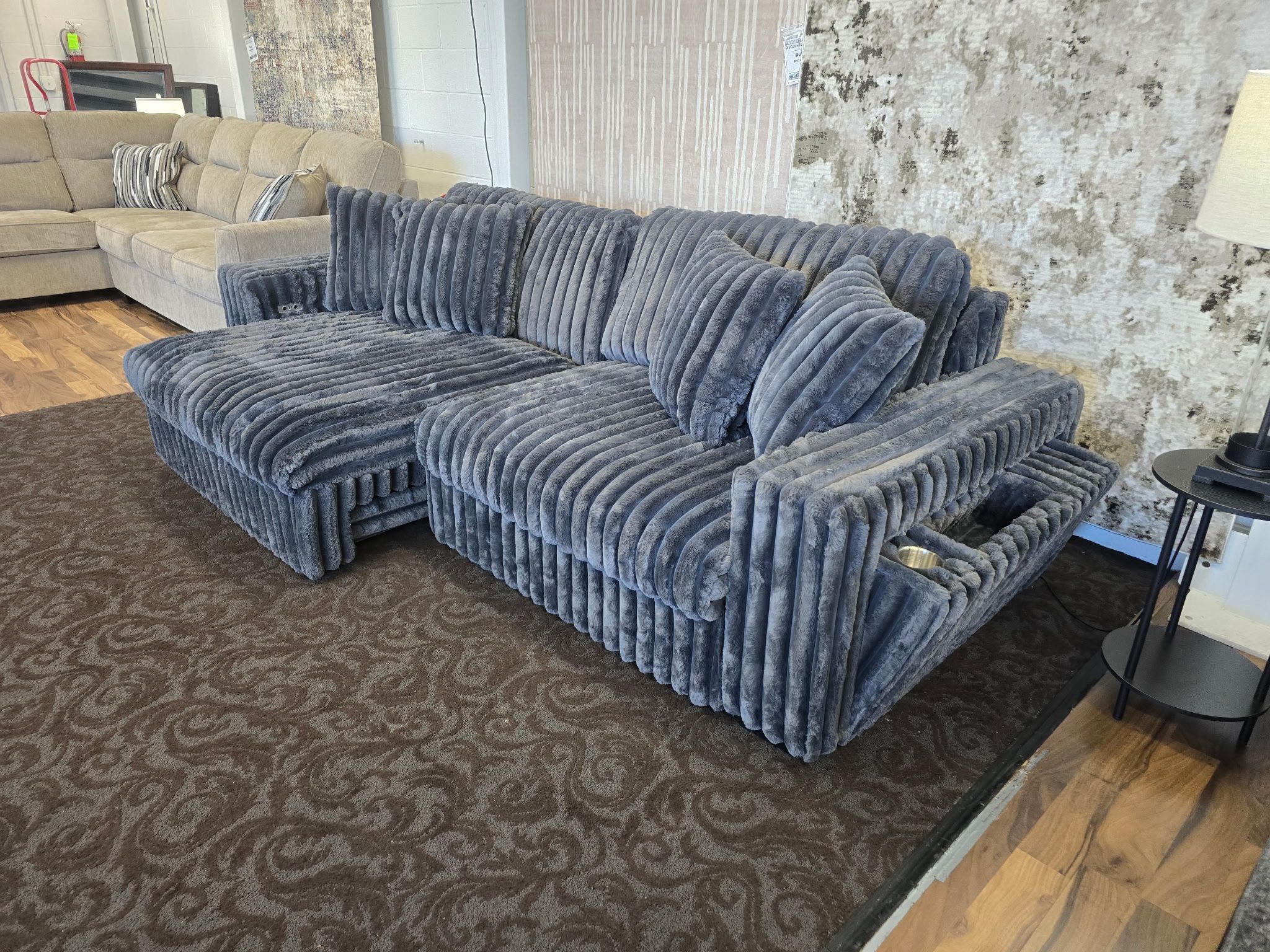 Dual Power Sleeper Sofa! Ultra Plush Corduroy