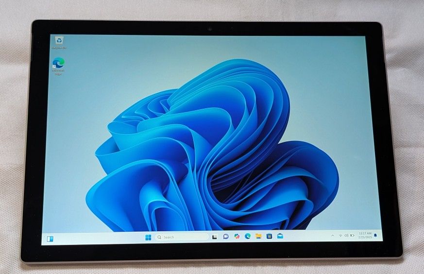 NICE MICROSOFT SURFACE PRO 6 WINDOWS TABLET i5 Processor