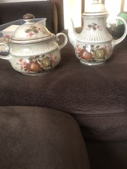 Tea pots