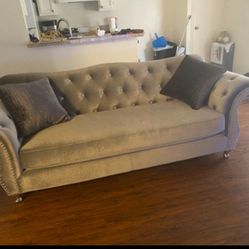 VELVET GRAY COUCH