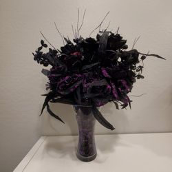 Black Rose Flower Vase 